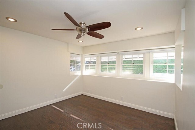 Building Photo - 12 Stirrup Rd