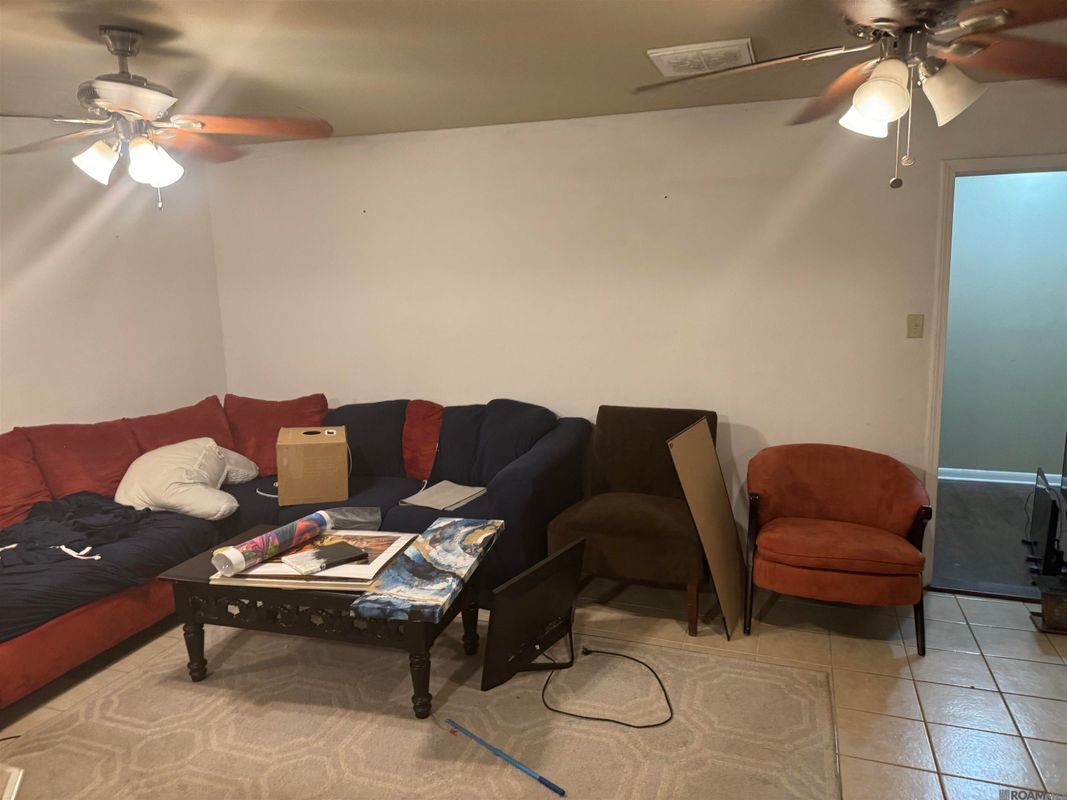 Building Photo - 5650 Highland Rd