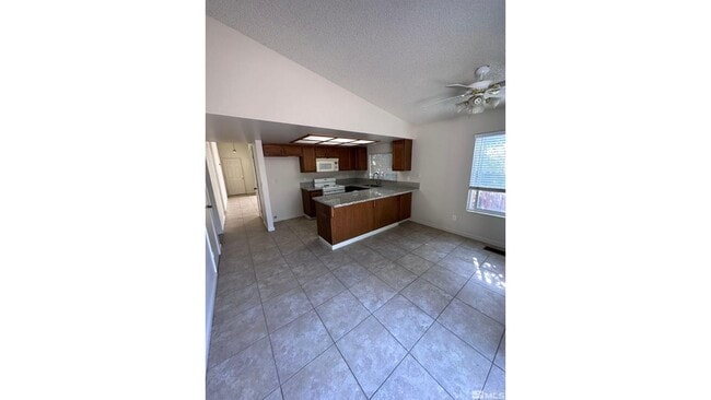 Building Photo - 1841 Burnside Dr