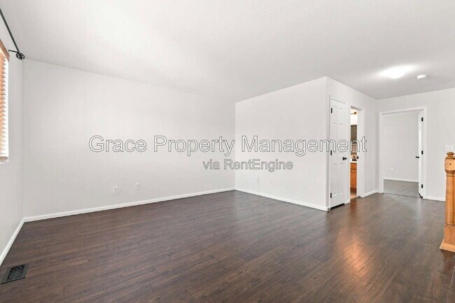Building Photo - 2057 Alpine Dr