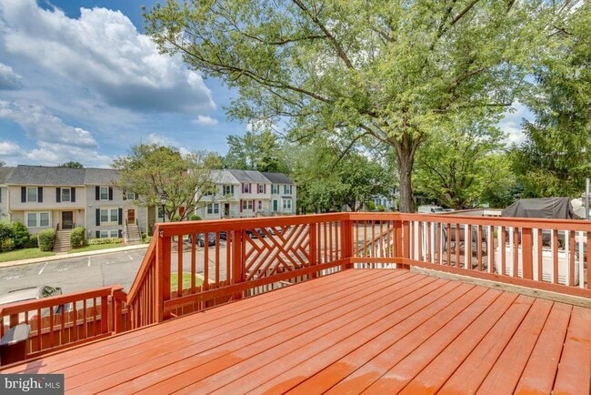 Building Photo - 11260 Westport Dr