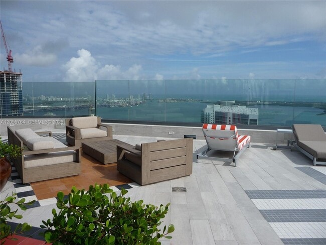 Building Photo - 1300 S Miami Ave