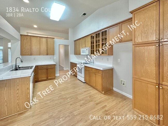 Building Photo - 1834 Rialto Ct