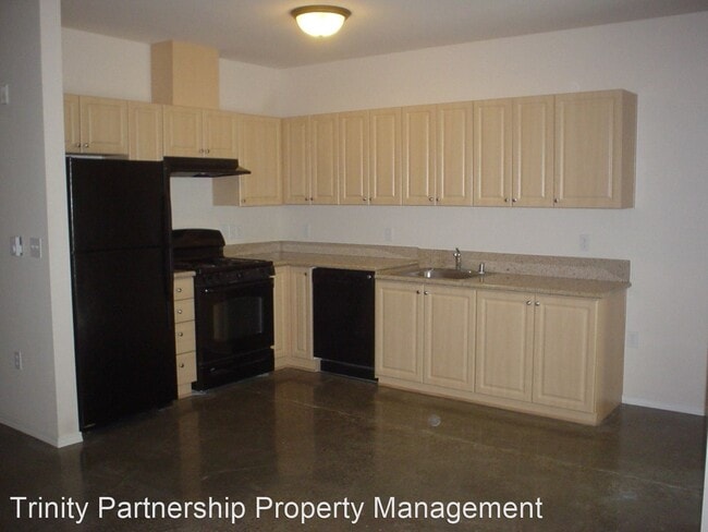 Building Photo - 902 NE 43rd St