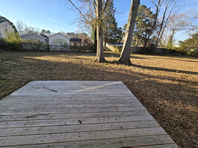 Building Photo - 3229 Bruno Dr