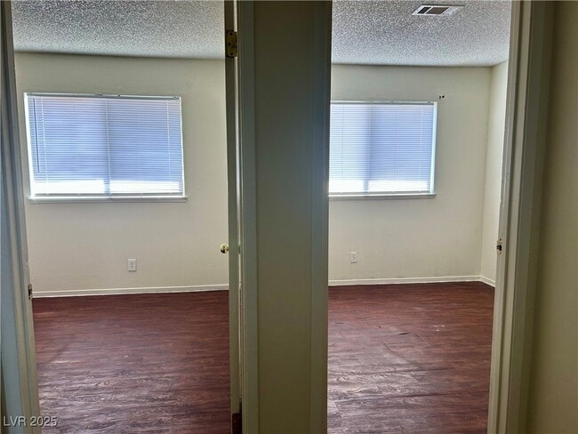 Building Photo - 3146 Blackford Ct
