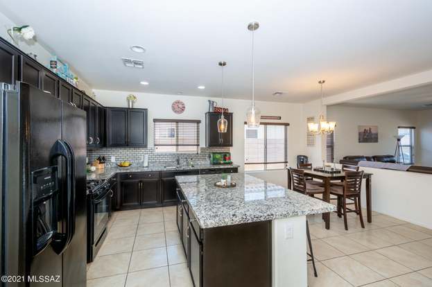 Building Photo - 9017 W Rolling Springs Dr