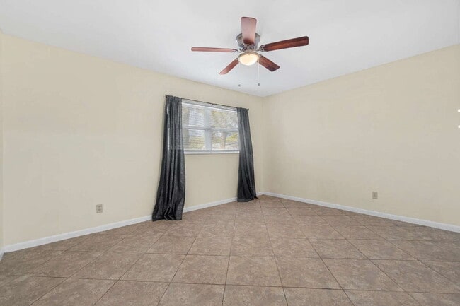 Building Photo - 2BR 2BA Villa Available Now On Top of the Word!