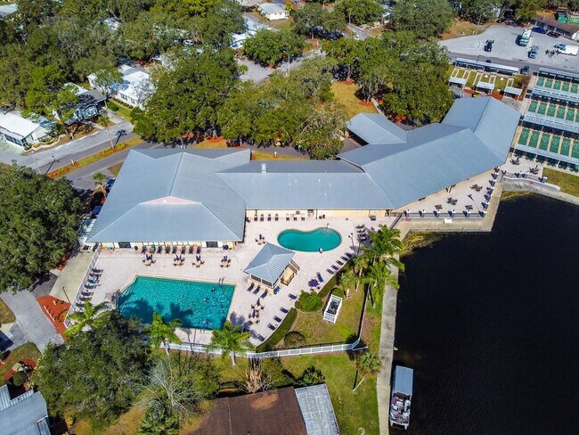 Building Photo - 146 Highland Dr