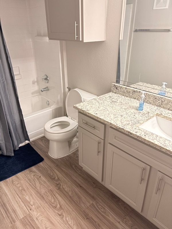 Building Photo - 1201 E Park Blvd