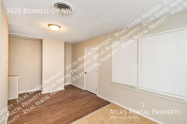 Building Photo - 3026 Boswell Dr NW