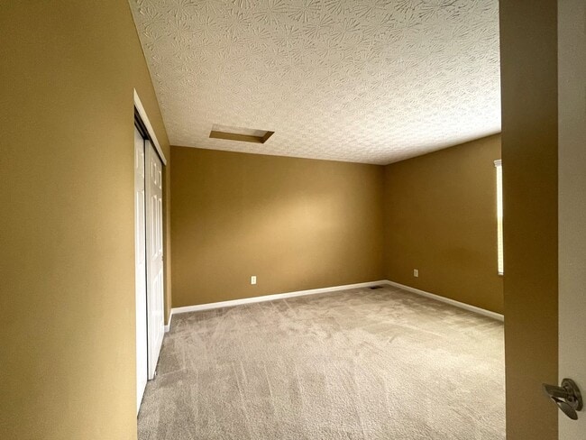 Building Photo - 6127 Janes Way