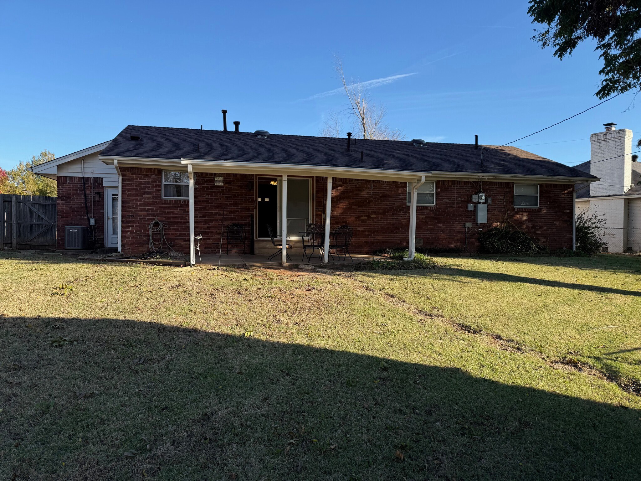 Back of house - 3009 N Woodcrest Dr