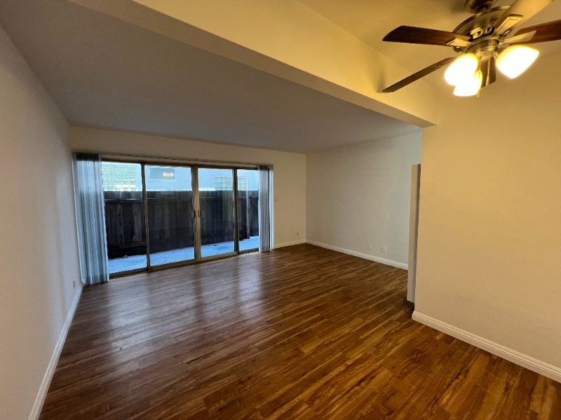 Building Photo - 244 5th St