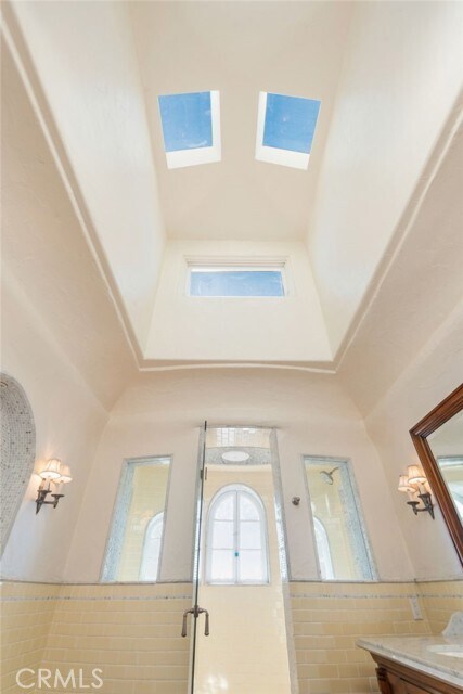 Building Photo - 17501 Castellammare Dr