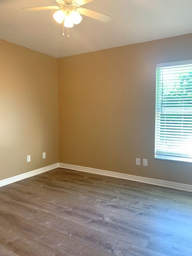 Building Photo - 1212 Moses Creek Ct