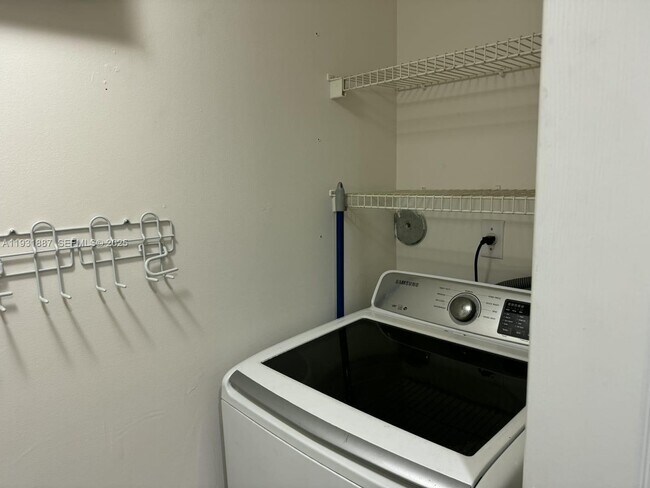 Building Photo - 11145 SW 6th St