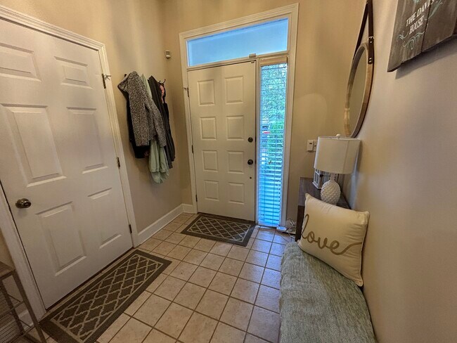 Building Photo - 1467 Monroe Dr NE