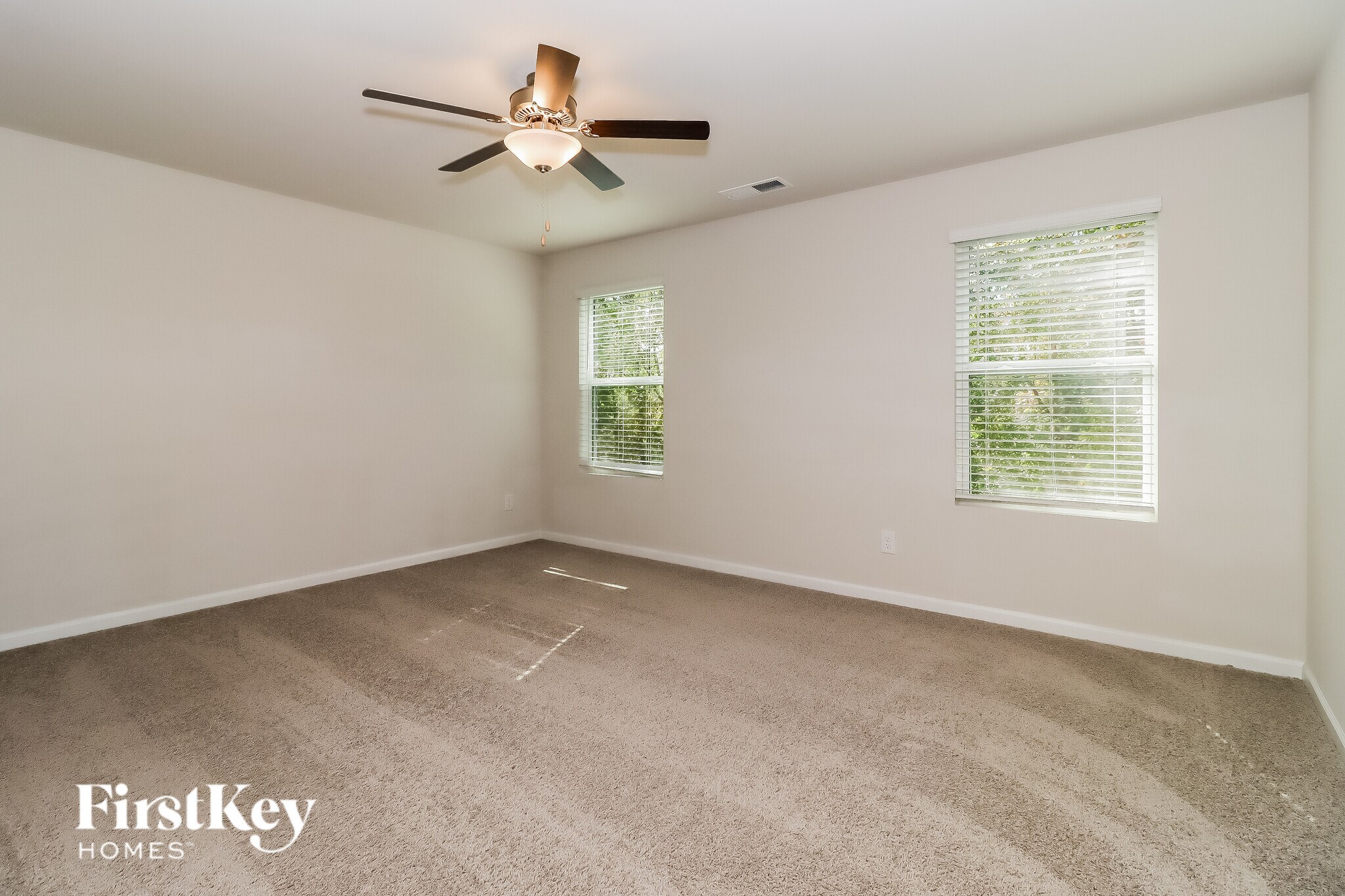 Building Photo - 2092 Cypress Village Dr NW