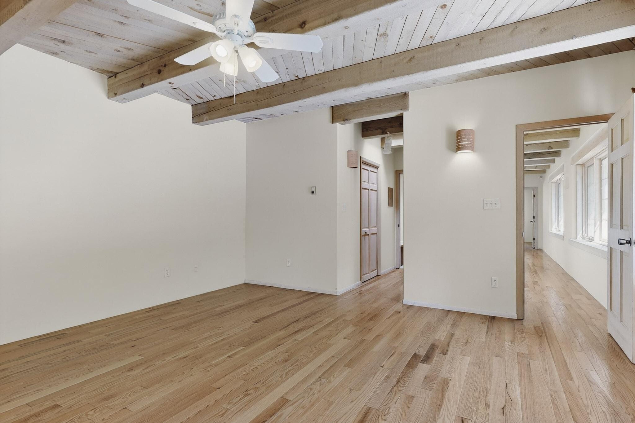 Building Photo - 1115 Roadrunner Ln NW