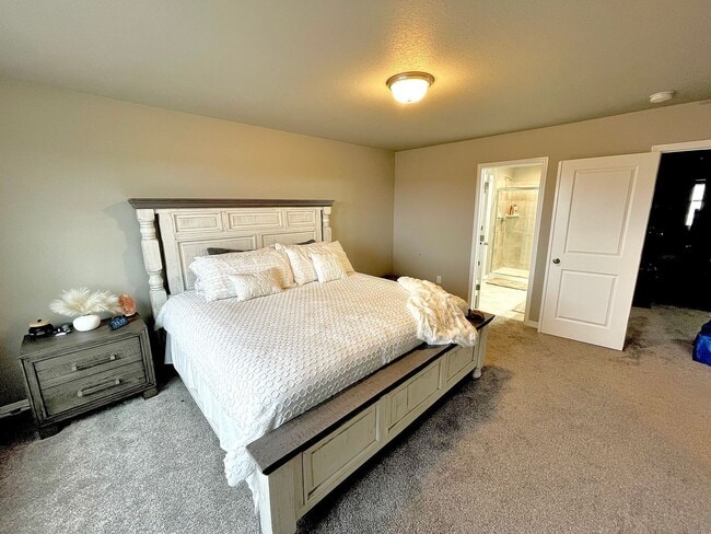 Building Photo - 7870 Bone Crk Pt