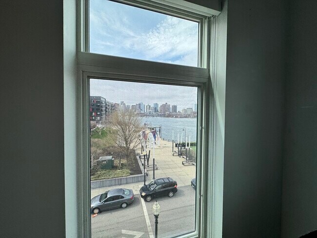 Building Photo - 1 Lisbon St