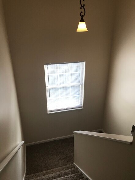 Building Photo - 508 Porsha Ter