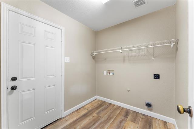 Building Photo - 132 Birdsong Ln