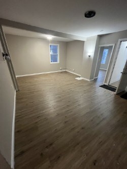 Building Photo - 820 1st St