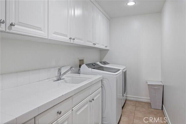 Building Photo - 23 Castlerock