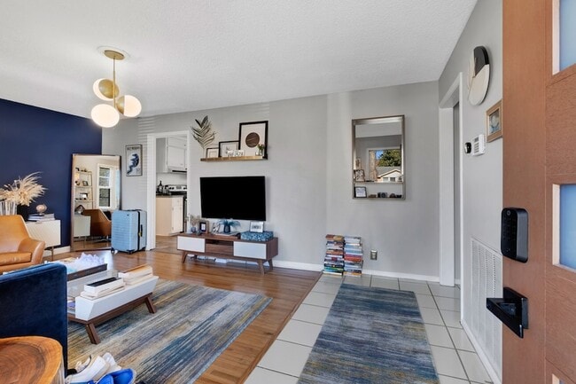 Building Photo - 3221 Cloverwood Dr