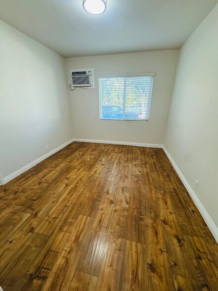 Building Photo - 200 N Lima St