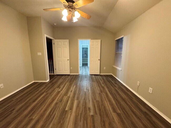 Building Photo - 2311 Portwood Bend Cove