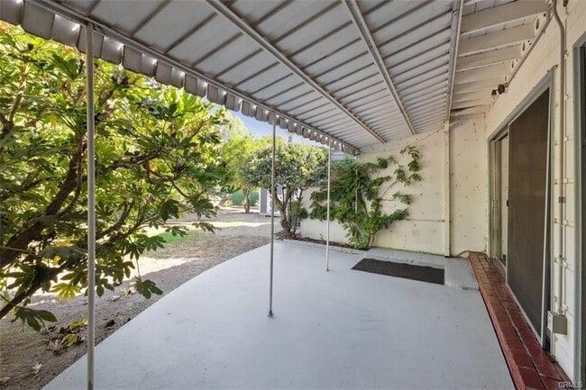 Building Photo - 23265 Leonora Dr