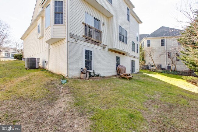 Building Photo - 2106 Beckett Way