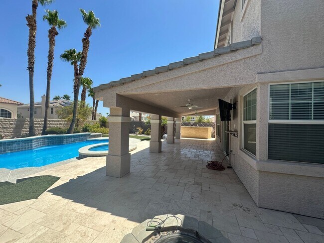 Building Photo - 3854 Broadmead St
