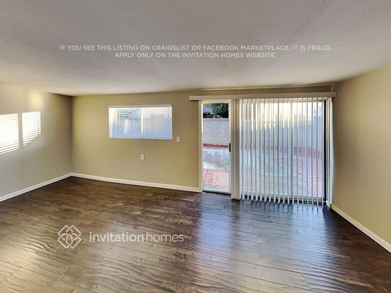 Building Photo - 1638 E 220th St