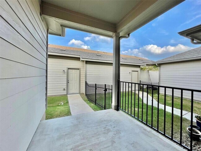 Building Photo - 126 Adage Dr