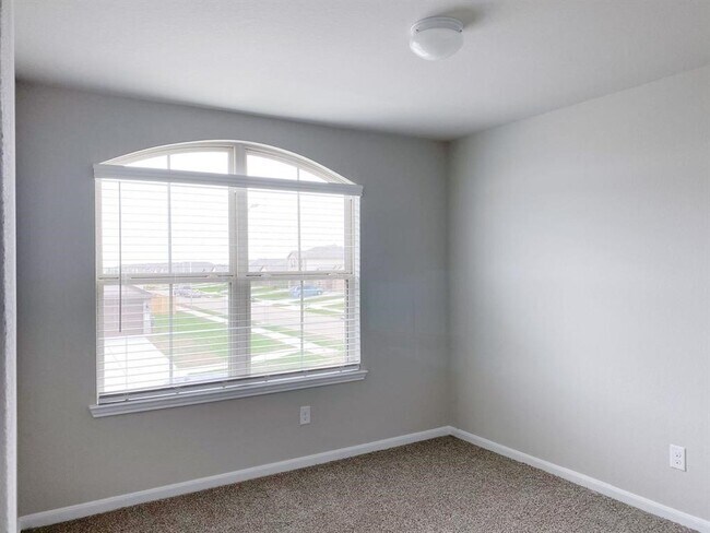 Building Photo - 29630 Juniper Ct