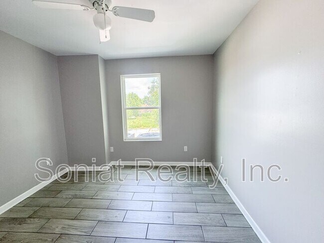 Building Photo - 7721 S Coronet Ct