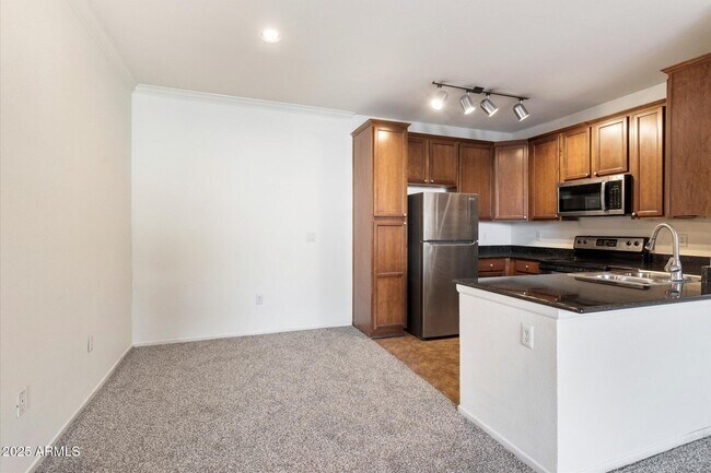 Building Photo - 7009 E Acoma Dr