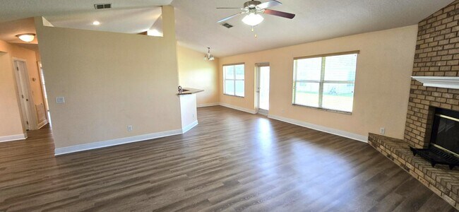 Building Photo - 2061 Big Buck Dr