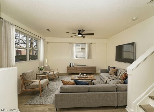 Building Photo - 821 Nela View Rd