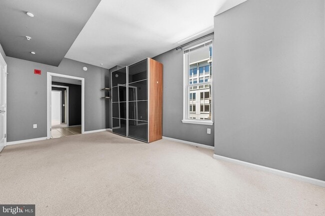 Building Photo - 715 6th St NW