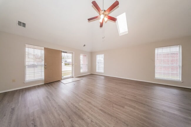 Building Photo - 1306 SW 22nd St