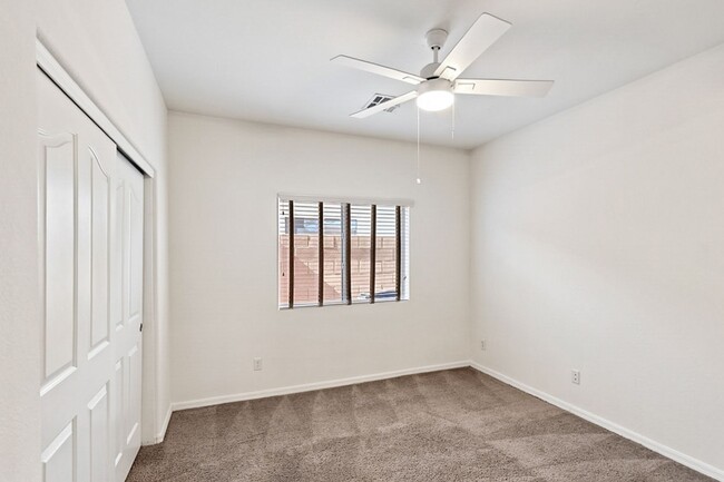 Building Photo - Lovely Northwest Gated Community Home