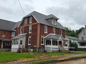 Building Photo - 499 E High St