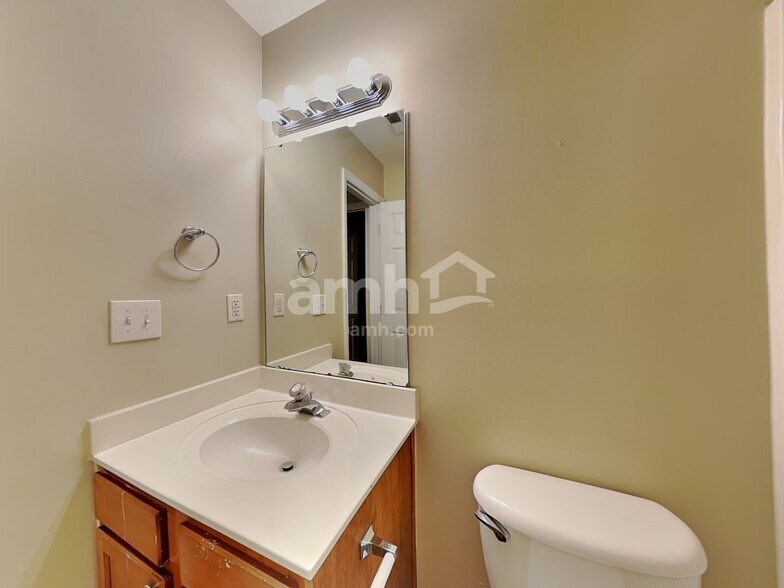 Building Photo - 2023 Jerimouth Dr