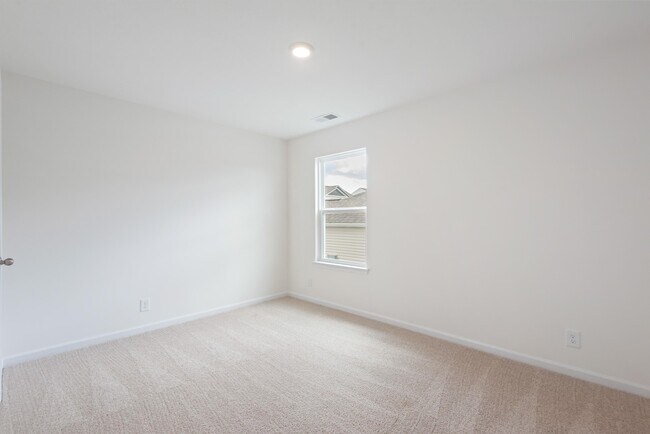 Building Photo - 124 Kaley Ln