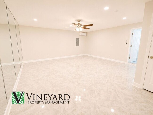 Building Photo - 414 Darter Dr NW
